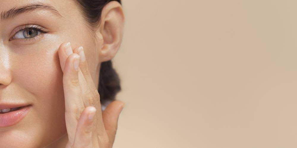 Searching for the Best Serum For Glowing Skin?